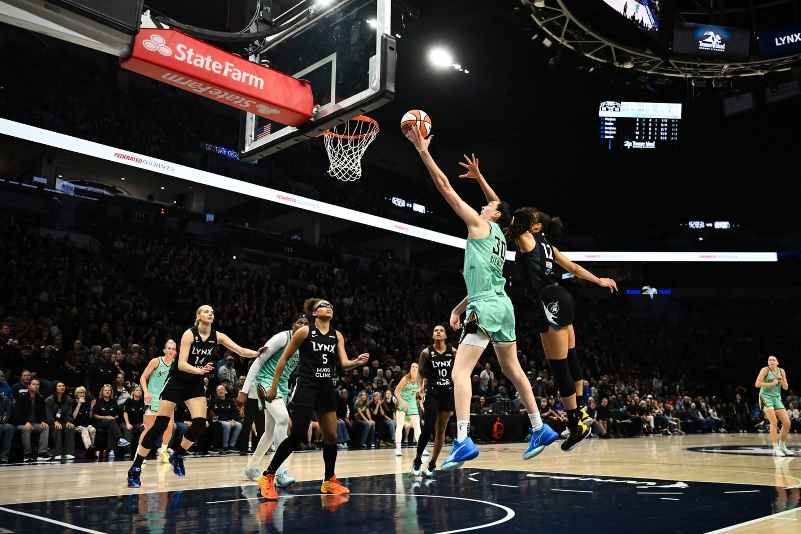 Breanna Stewart went for 34 and 12 in Minneapolis, and the Liberty just put the top seed on upset alert