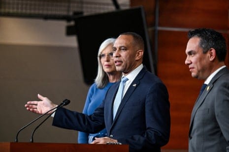 House Votes to End Iran War, 4 Republicans Break With Trump