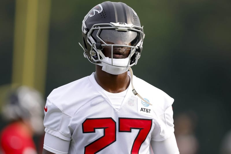 NFL hits Falcons pass rusher James Pearce Jr. with 8-game suspension