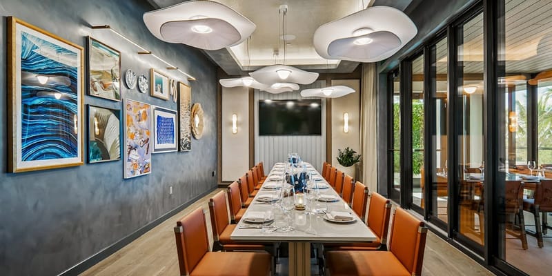 Michael Mina's Acqua Bistecca asks a fair question: why shouldn't Tenleytown have a 40-ounce bistecca alla Fiorentina?
