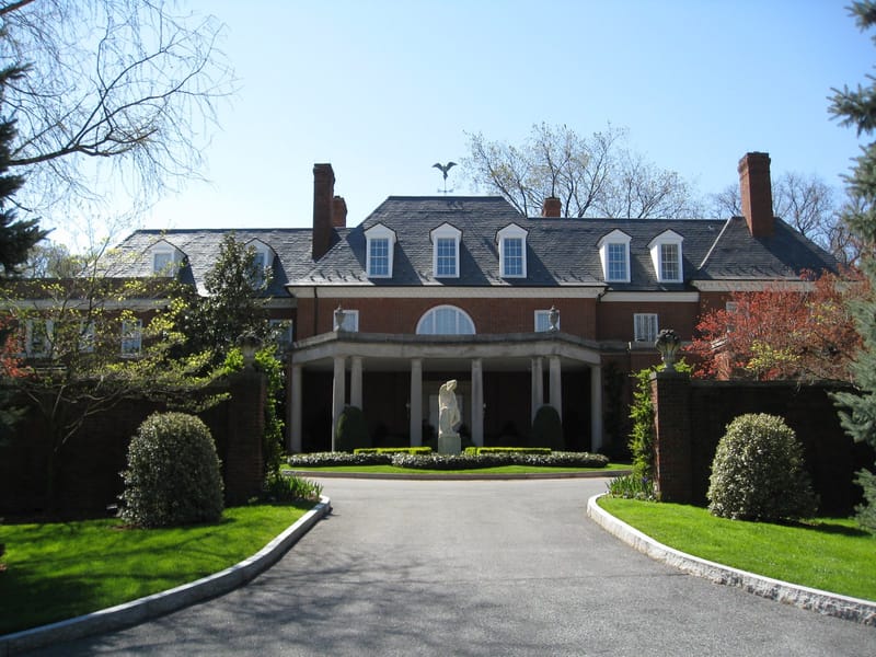Hillwood opens its gates after dark - and the party is better than you'd expect