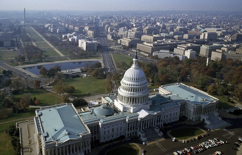 What is the difference between DC and Virginia?