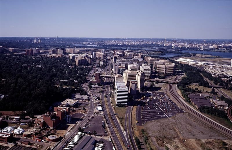 Which airport is closer to DC, Reagan or Dulles?