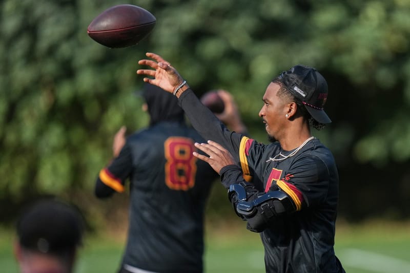 Jayden Daniels practices in London, but Schefter says offseason surgery is coming